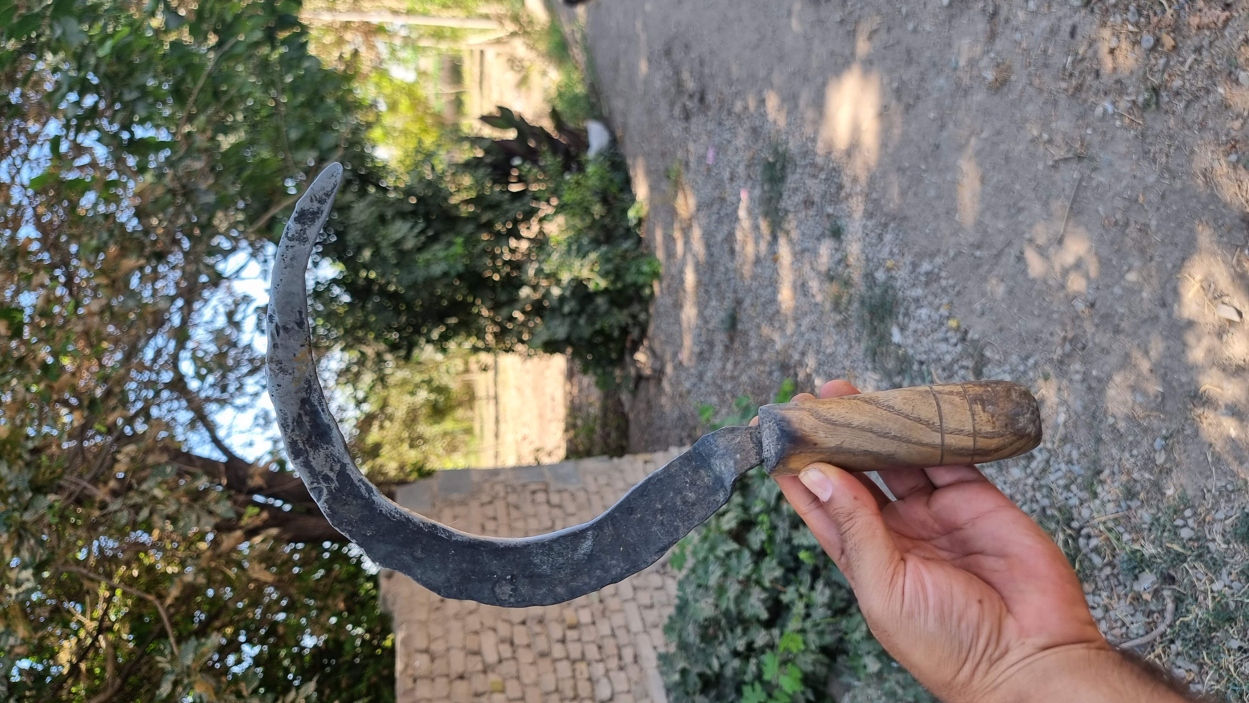 داس